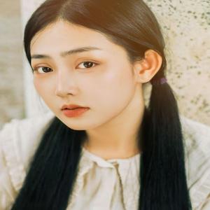 东雄薇